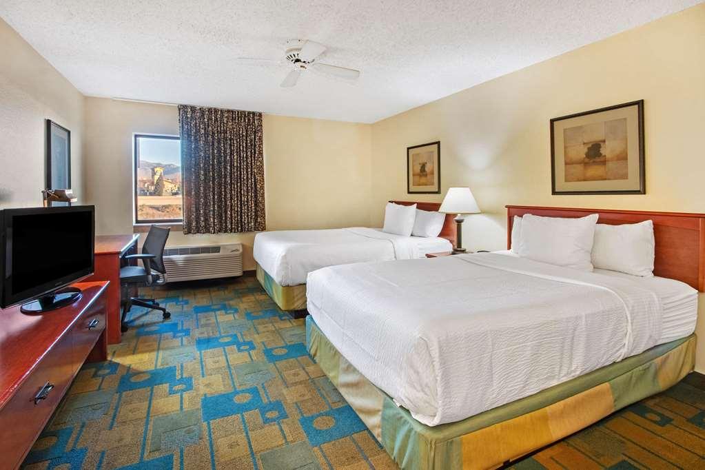 La Quinta By Wyndham Albuquerque Journal Ctr Nw Hotel Bilik gambar
